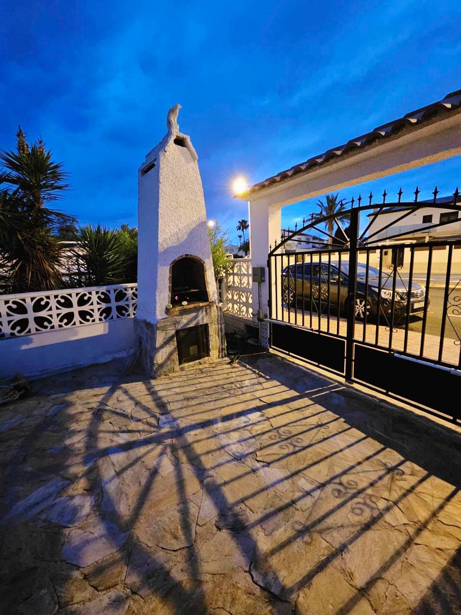 Holiday Apartments Torrevieja Exteriör bild